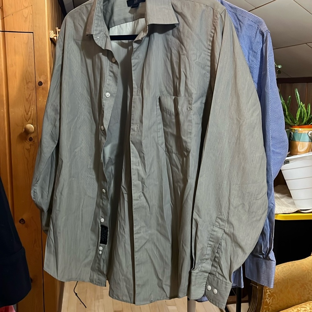 Men’s Button Down